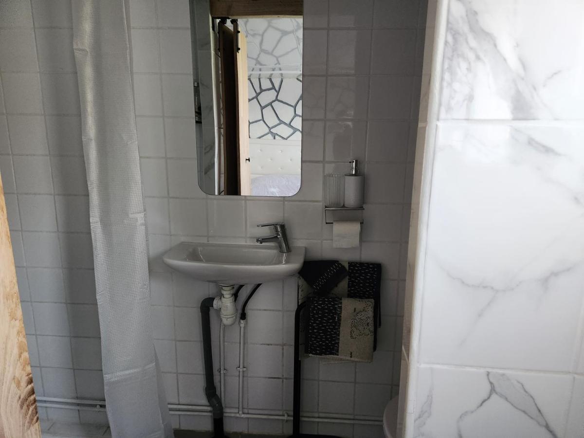 Studio, Pas De Collocation Possible Warmeriville Extérieur photo